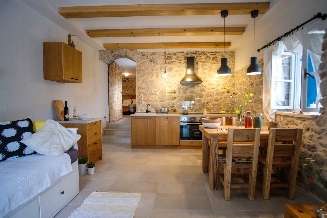 Stone House Kula Milica Villa Mala Cista Exterior photo